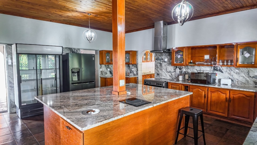 7 Bedroom Property for Sale in Waterkloof A H North West